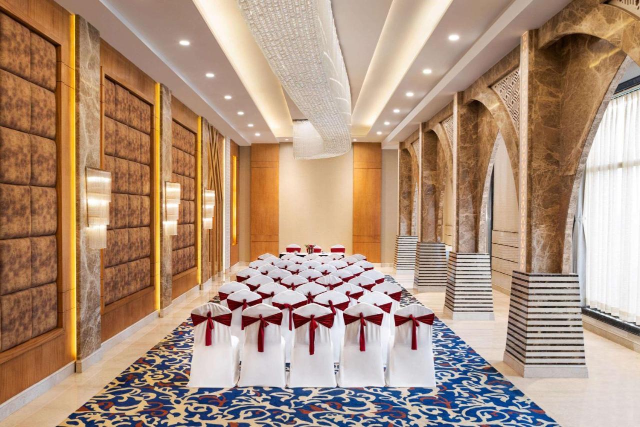 Ramada By Wyndham Varanasi Katesar Chandauli المظهر الخارجي الصورة