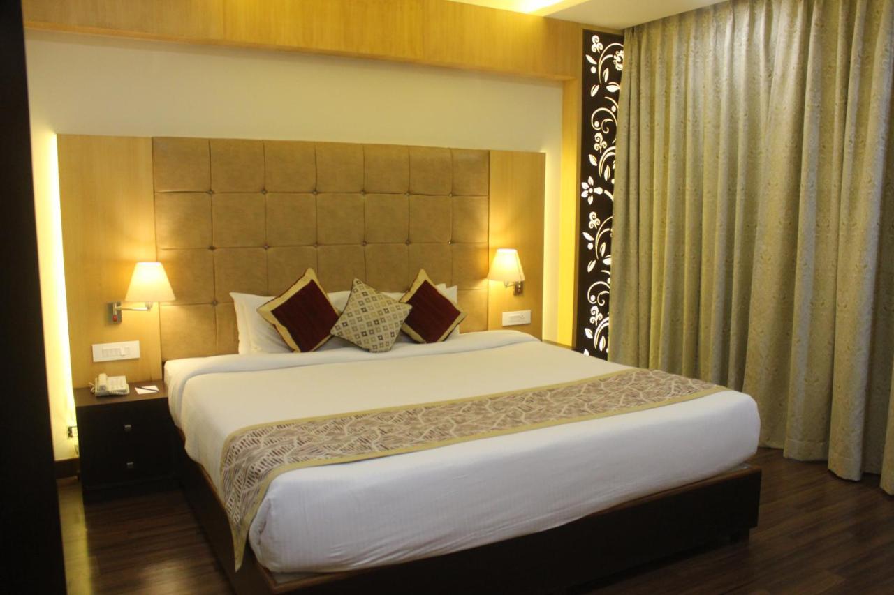 Ramada By Wyndham Varanasi Katesar Chandauli المظهر الخارجي الصورة