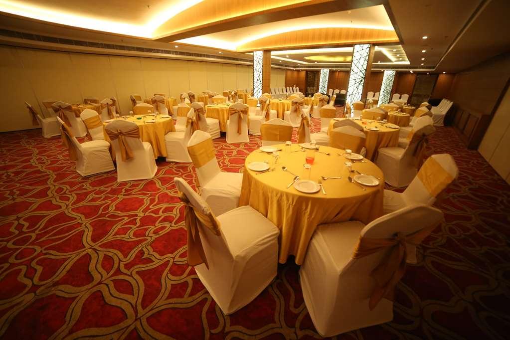 Ramada By Wyndham Varanasi Katesar Chandauli المرافق الصورة