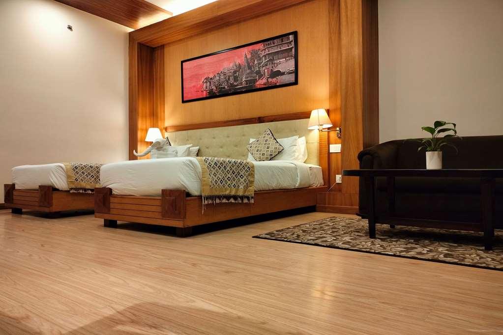 Ramada By Wyndham Varanasi Katesar Chandauli الغرفة الصورة