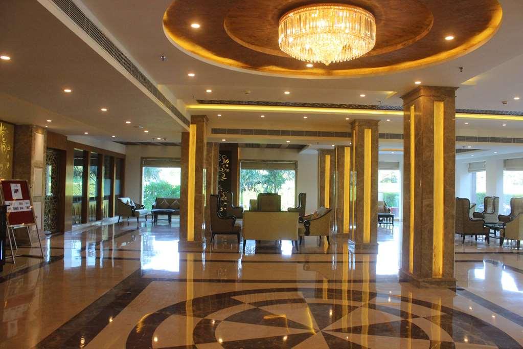 Ramada By Wyndham Varanasi Katesar Chandauli المظهر الداخلي الصورة